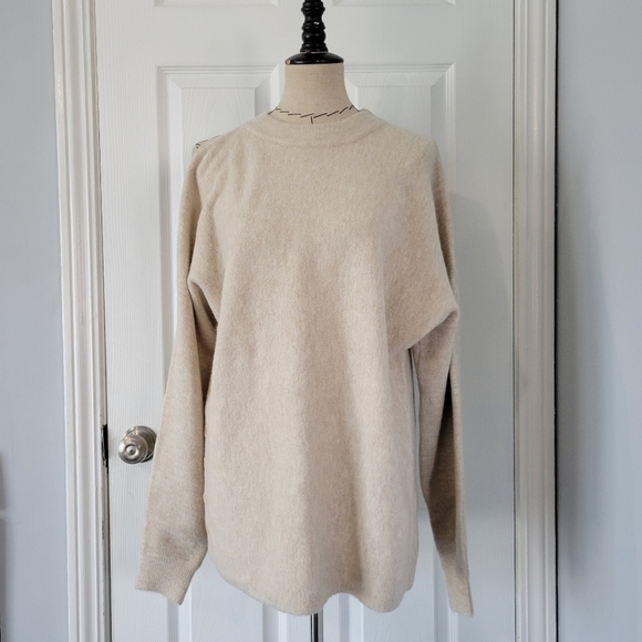 Tibi Cut out Shoulder in cream - Picture 9 of 9